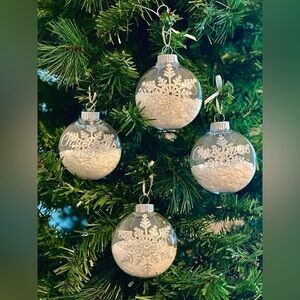 Snow Globe Christmas Ornament